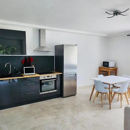 Appartement Paisible Pour 4 Personnes Montpellier Exterior foto